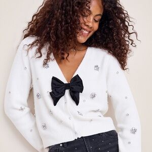 NWT Francesca’s Sweater(size XL)